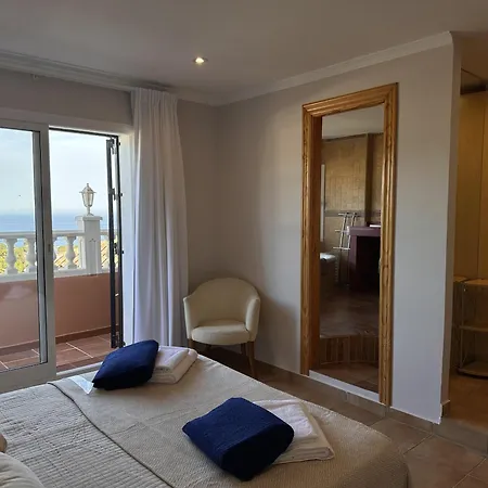 Villa Malagasuite Olmedo *
